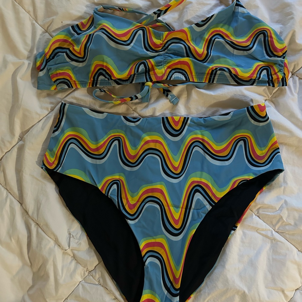 MeUndies Colorful Striped Bikini set